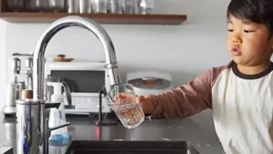 Cách bảo vệ bản thân khỏi chì trong nước uống