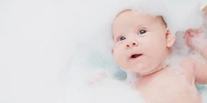 Nước cứng ảnh hưởng đến da của trẻ như thế nào?